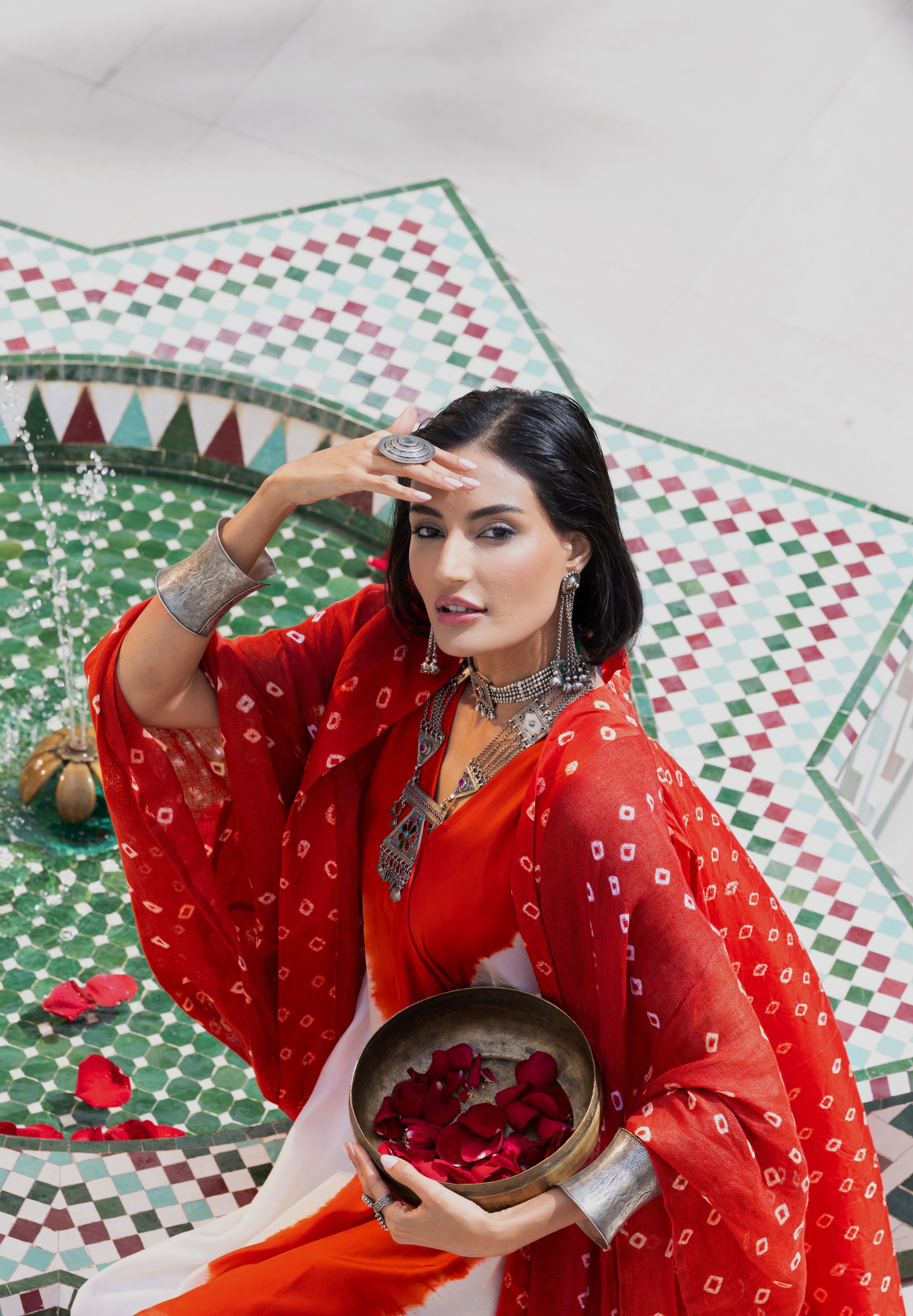 Shaqilat I - Red