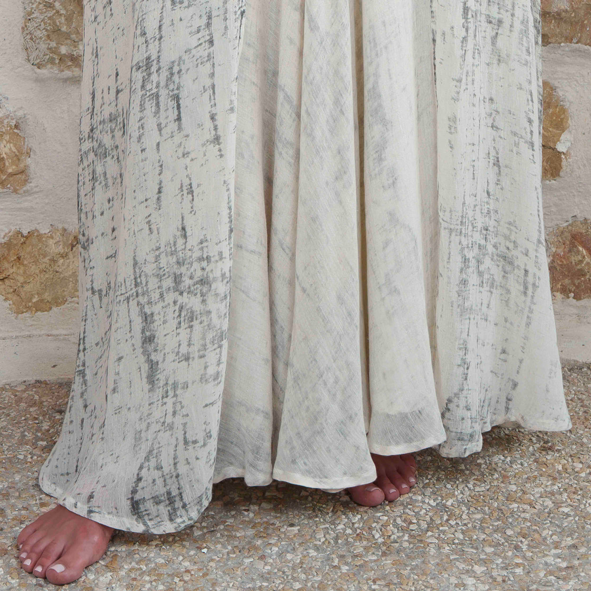 Lamis - White