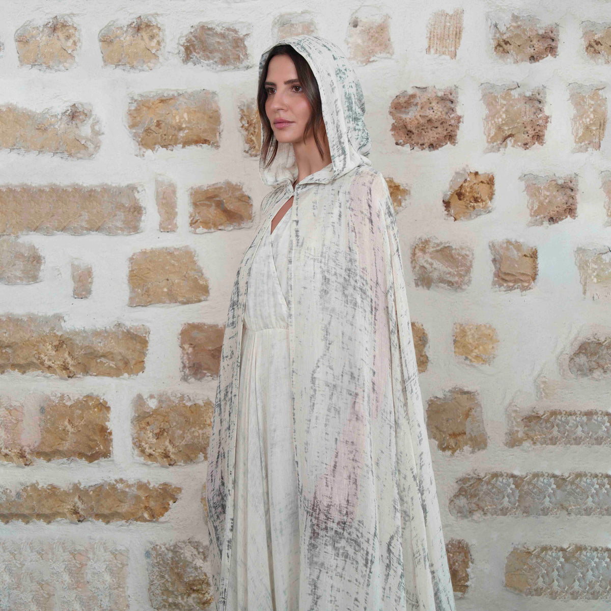 Lamis - White