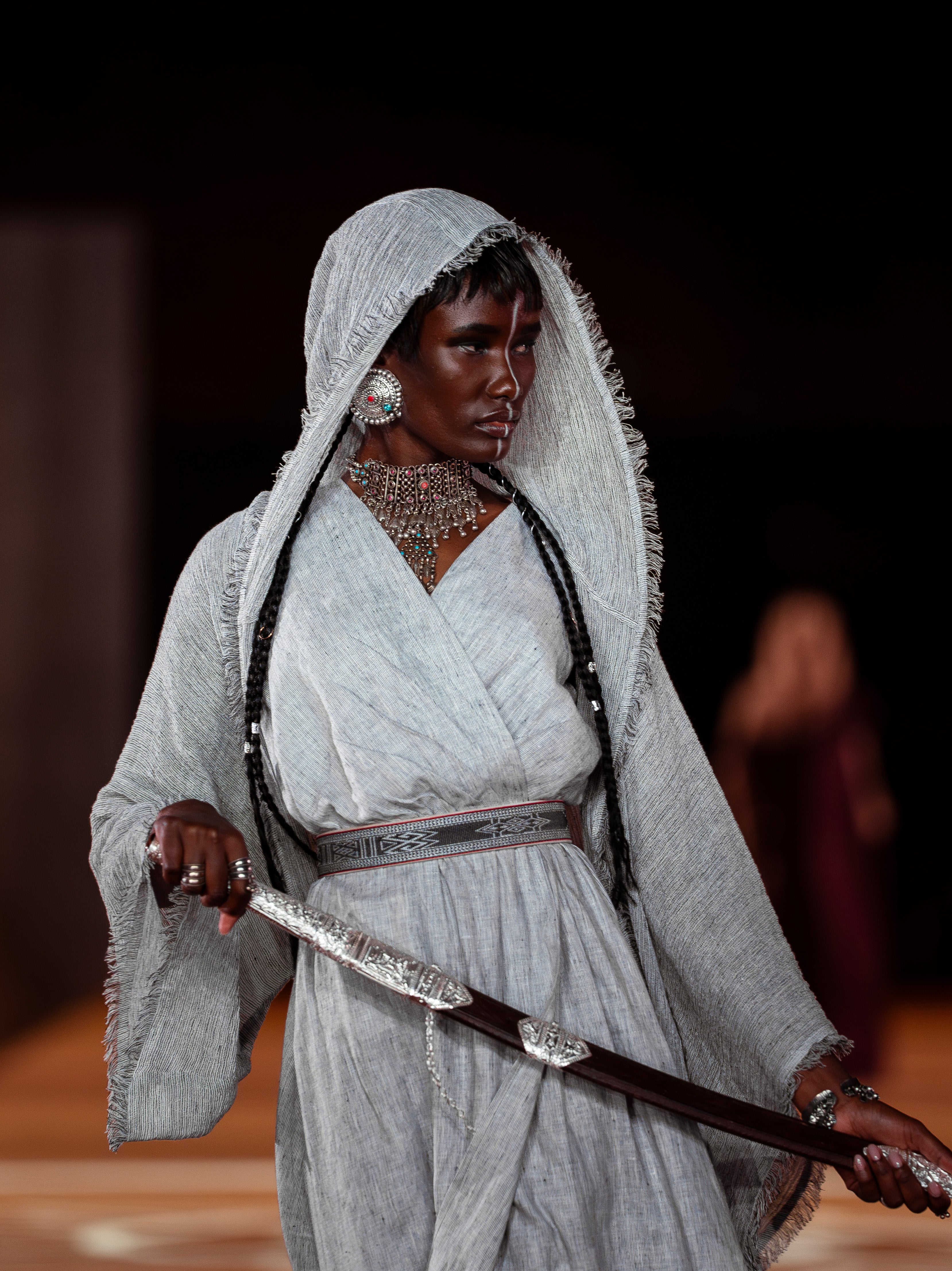 Tabua - White/Grey