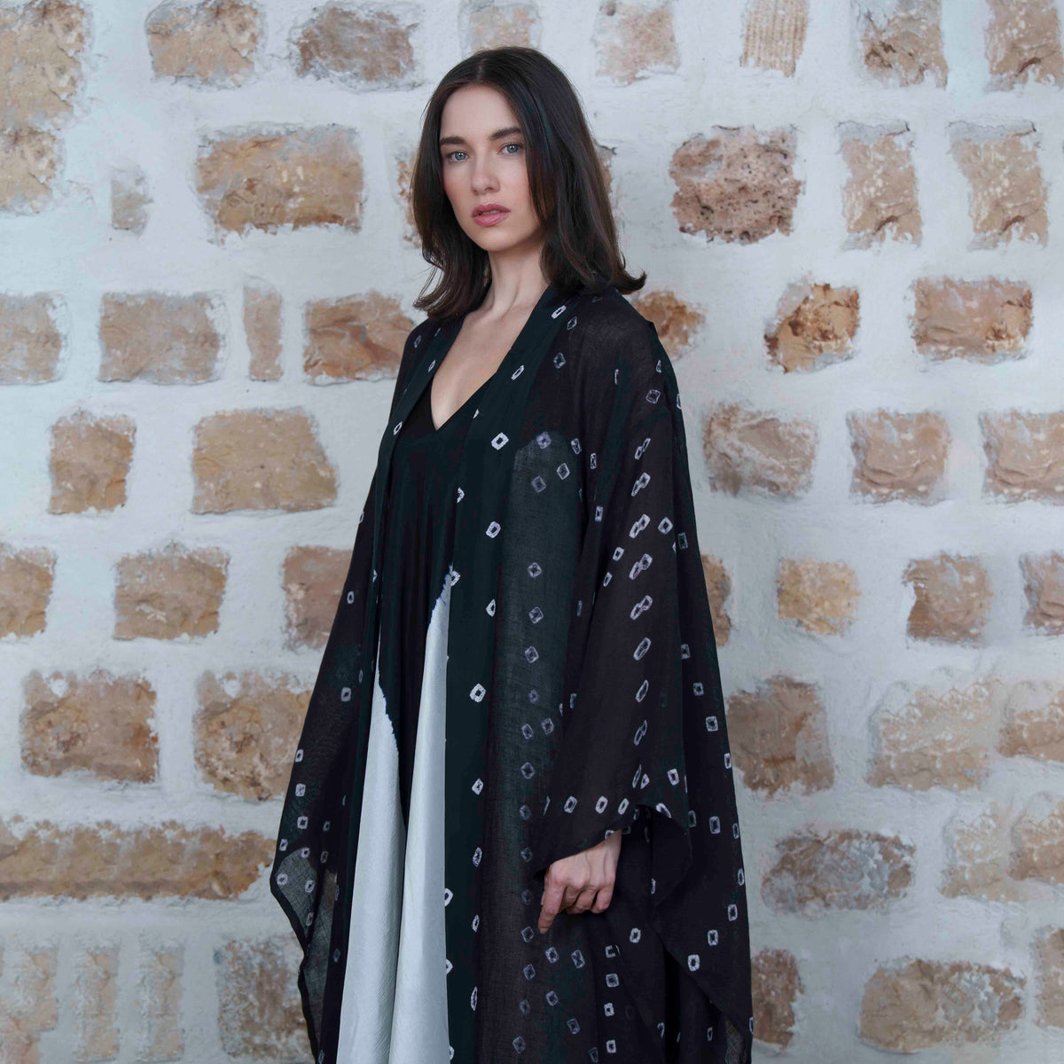 Shaqilat I - Black