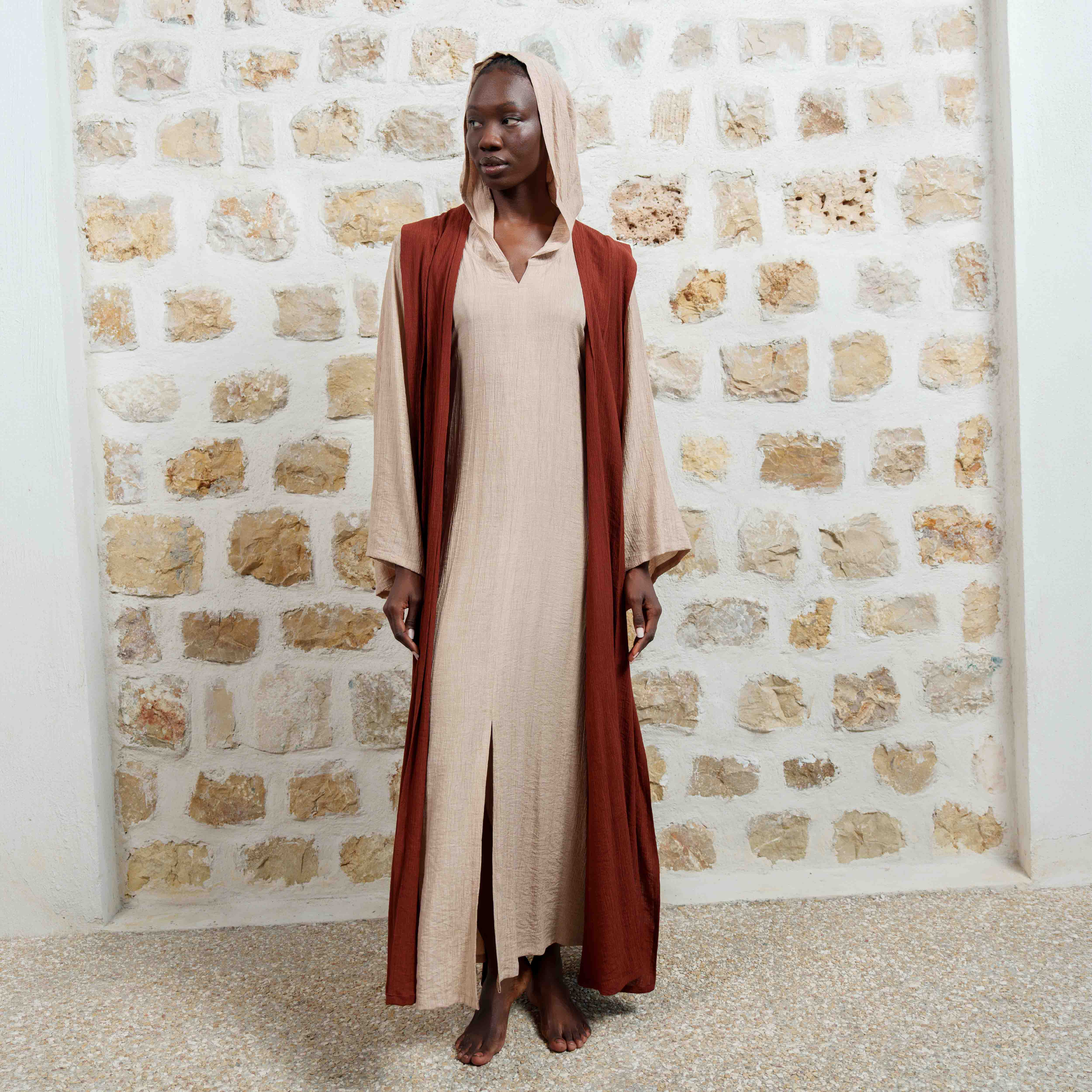 Te'elhunu - Beige/Maroon