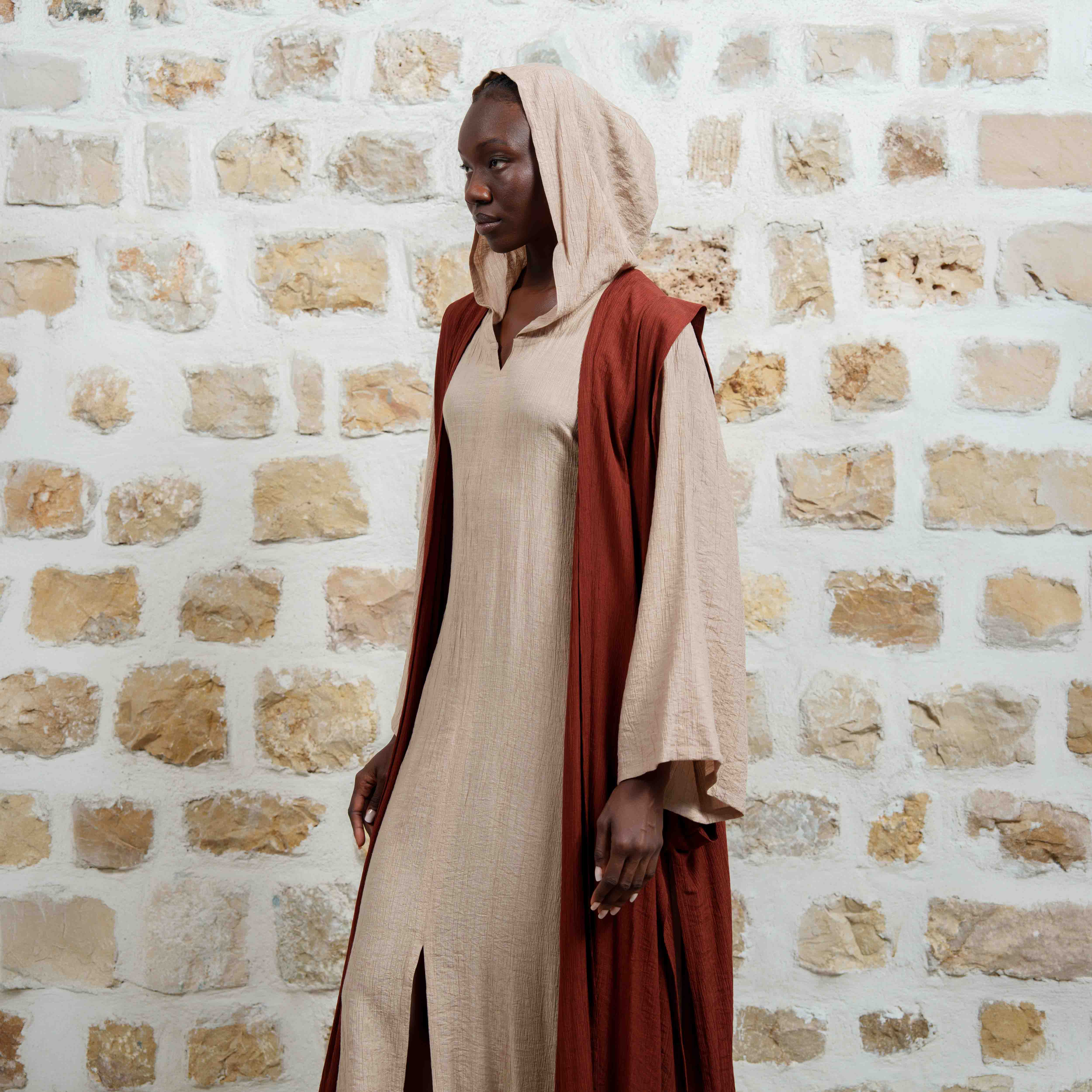 Te'elhunu - Beige/Maroon