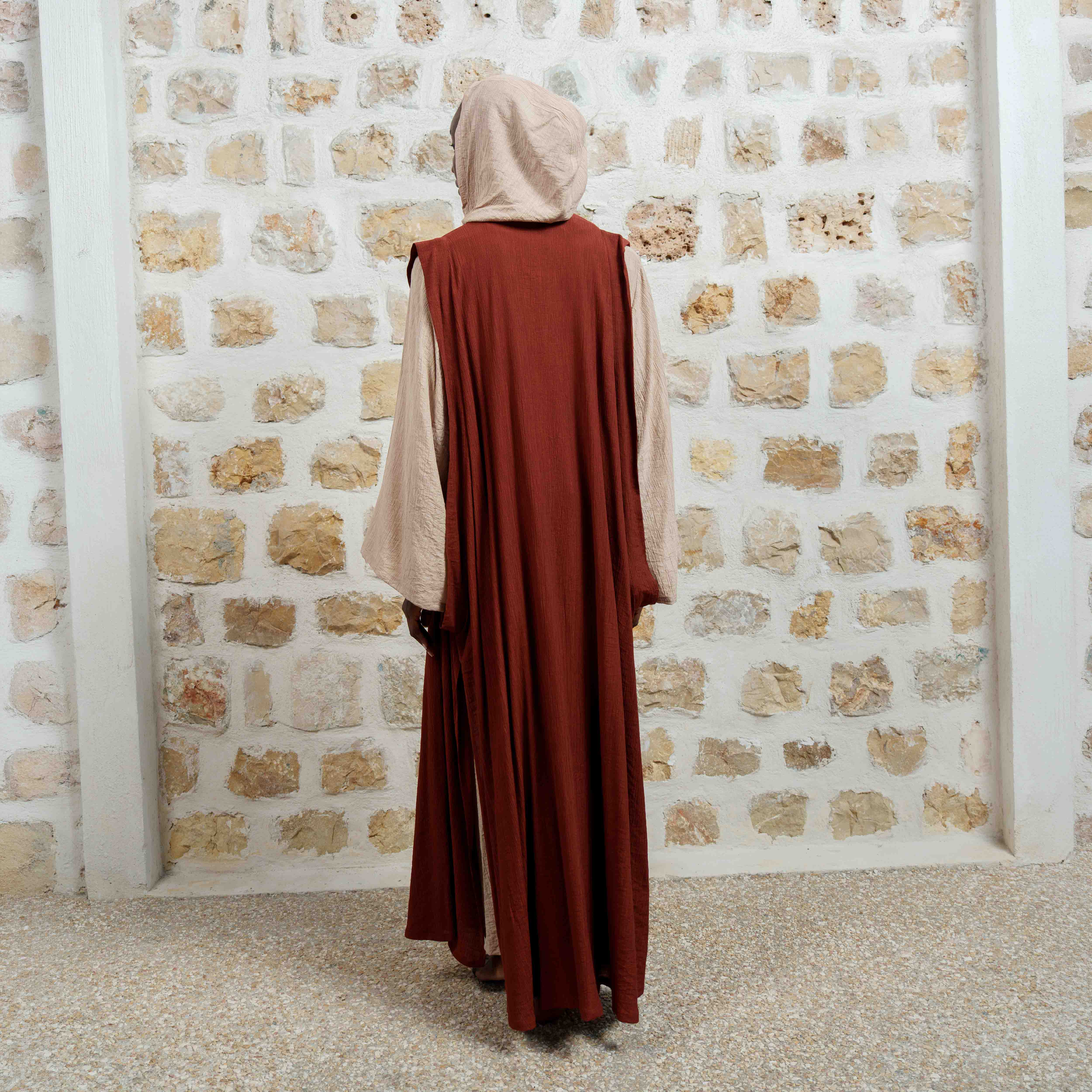 Te'elhunu - Beige/Maroon