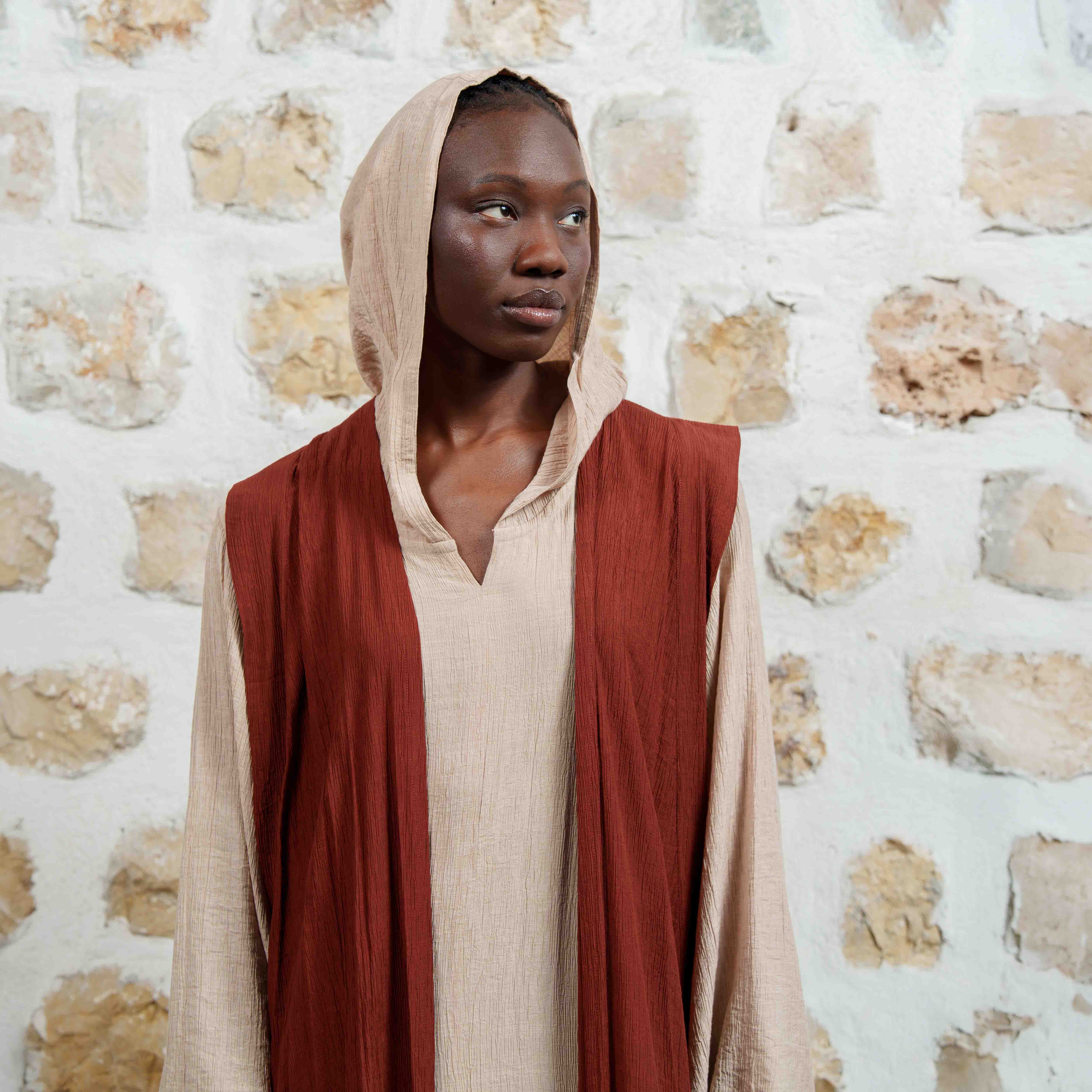 Te'elhunu - Beige/Maroon
