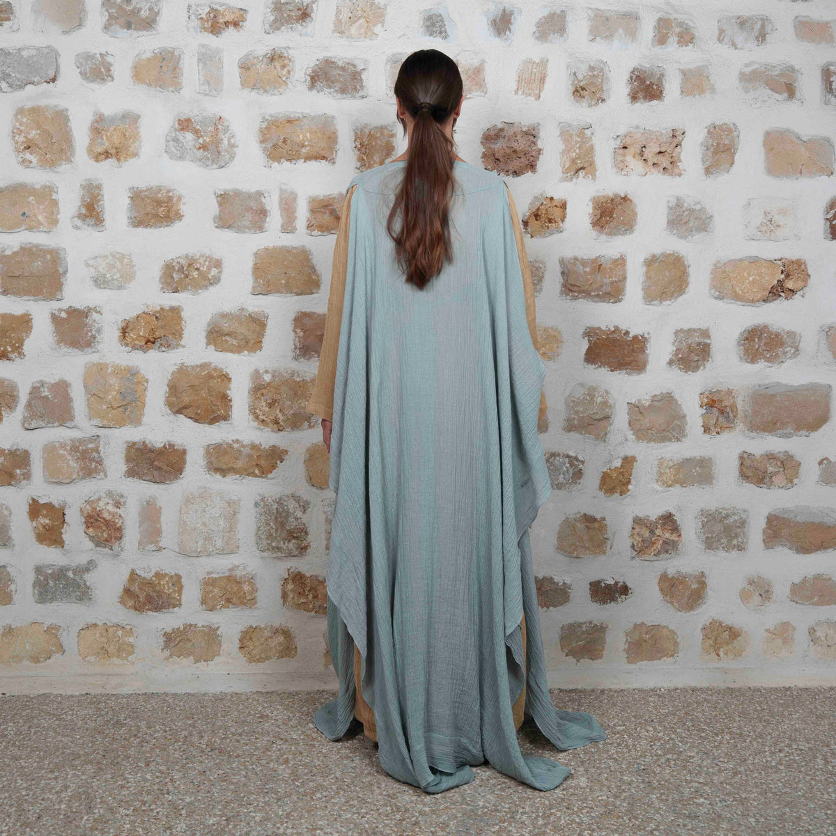Shaqilat II - Tan/Blue