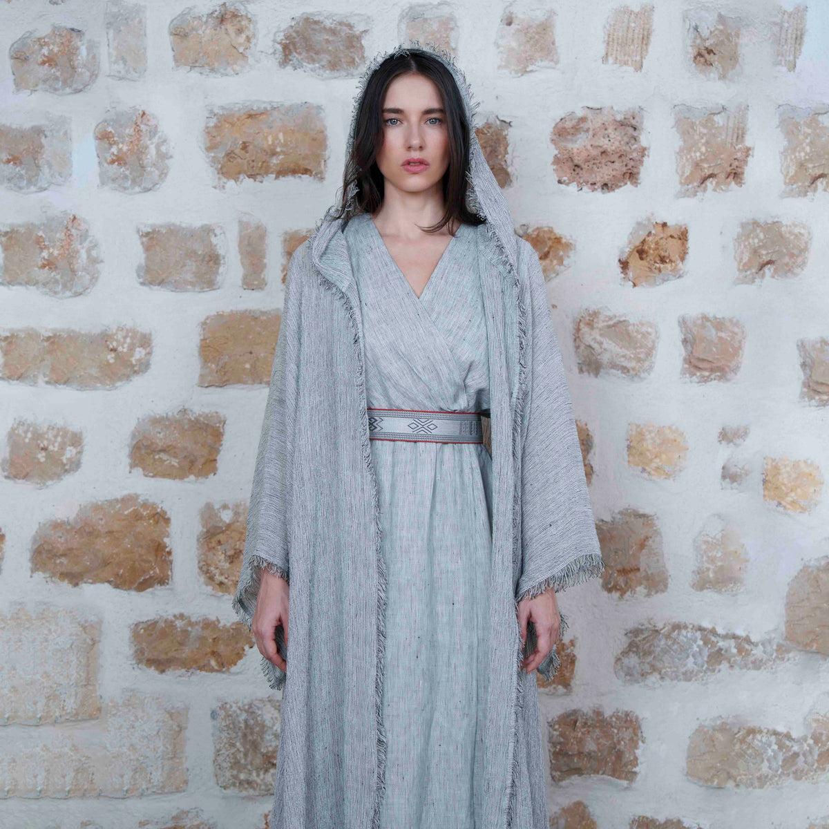 Tabua - White/Grey